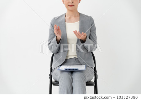 Working woman self-promotion interview Working woman self-promotion interview 103527380