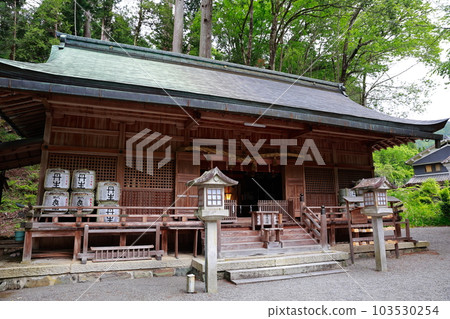 Niu Kawakami Shrine Shimosha 103530254
