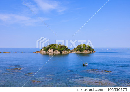 和歌山縣南部町南部灣無人島鹿島 和歌山縣南部町南部灣無人島鹿島 103530775