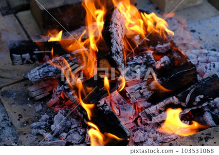 A beautiful bonfire 103531068
