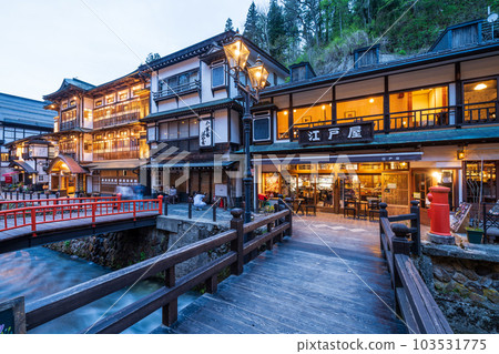 "Yamagata Prefecture" Ginzan Onsen, a hot spring town in the evening 103531775
