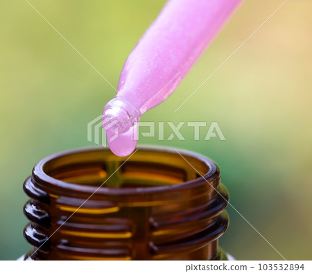 Liquid medicine pouring 103532894