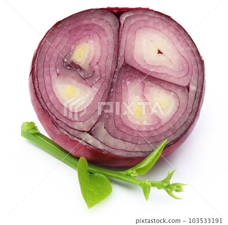 Sliced onion with malabar spinach Sliced onion with malabar spinach 103533191