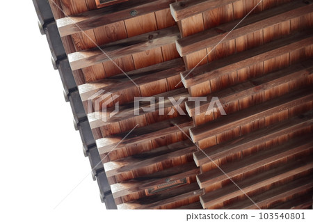 Shinto shrine makeup eaves 103540801