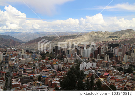 Panoramic view of the old town of La Paz, Bolivia Panoramic view of the old town of La Paz, Bolivia 103540812