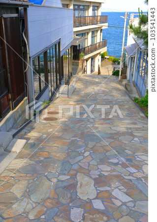 [Hyogo Prefecture] Sunny Ako Misaki (Kirakirazaka) 103541443