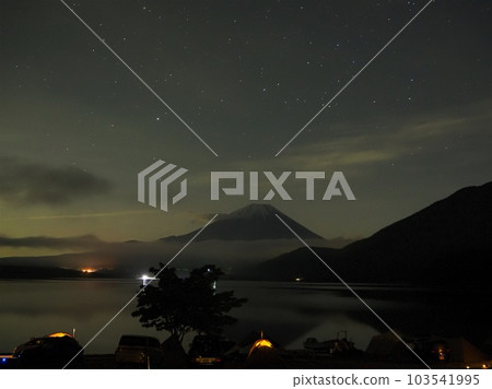 Yamanashi prefecture Kouan campsite under the starry sky May 103541995