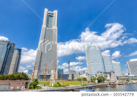 橫濱港未來城市景觀地標塔和皇后廣場 橫濱港未來城市景觀地標塔和皇后廣場 103542779