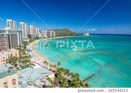 Hawaii scenery [Waikiki Beach] 103544313