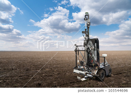 Autonomous robot for measuring soil quality in an agricultural field. 103544696