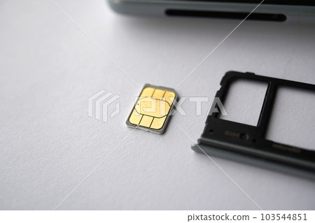 sim card 04 103544851