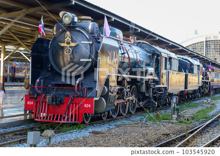 日本製造的蒸汽機車（泰國國家鐵路華南蓬站） 103545920