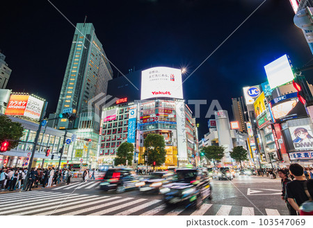 Shibuya scramble crossing on Saturday night Shibuya scramble crossing on Saturday night 103547069