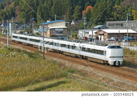 北陸本線 Kurikara-Isurugi JR West 681 系列 T02 編隊(金澤)Thunderbird 北陸本線 Kurikara-Isurugi JR West 681 系列 T02 編隊(金澤)Thunderbird 103548025