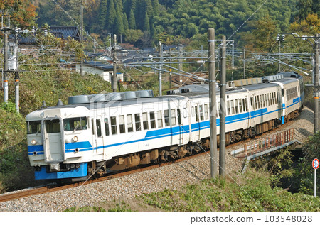 Hokuriku Main Line Isurugi-Kurikara JR West 475 series A07+A13 formation (Kanazawa) Hokuriku Main Line Isurugi-Kurikara JR West 475 series A07+A13 formation (Kanazawa) 103548028