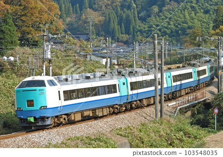 Hokuriku Main Line Isurugi-Kurikara JR East 485 series R24 formation (Niigata) Hokuetsu Hokuriku Main Line Isurugi-Kurikara JR East 485 series R24 formation (Niigata) Hokuetsu 103548035