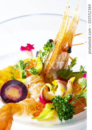 蝦海鮮沙拉 103552364