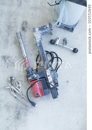 Core removal power tool 103552695