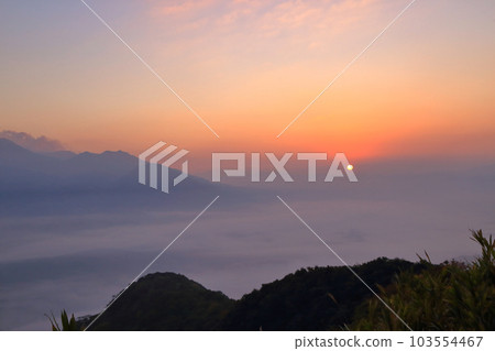 Sea of clouds seen from Tawarayama Pass Observatory in the early morning Sea of clouds seen from Tawarayama Pass Observatory in the early morning 103554467