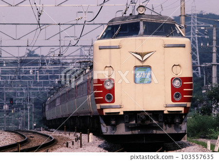 Limited Express Soyokaze arriving at Karuizawa Station on the Shinetsu Main Line 103557635