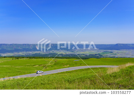 可以體驗阿蘇雄偉草原的行車路線“阿蘇全景線” 可以體驗阿蘇雄偉草原的行車路線“阿蘇全景線” 103558277