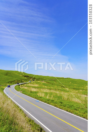 可以體驗阿蘇雄偉草原的行車路線“阿蘇全景線” 103558328