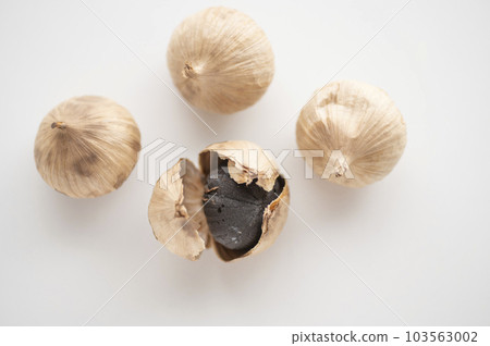 Fatigue Recovery A Piece of Black Garlic Fatigue Recovery A Piece of Black Garlic 103563002
