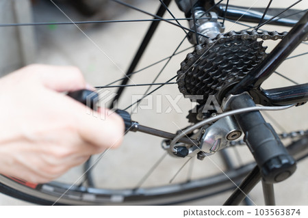 公路自行車後撥鏈器調整 103563874