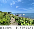 Beautiful blue sky and sea seen from Oshima, Fukui Prefecture 103565524