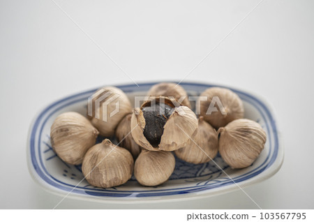 Fatigue Recovery A Piece of Black Garlic Fatigue Recovery A Piece of Black Garlic 103567795