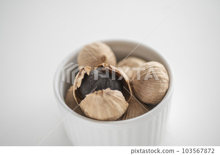 Fatigue recovery piece of black garlic Fatigue recovery piece of black garlic 103567872