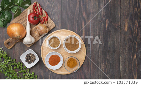 Spice Curry Image│Coriander, Cumin, Chili Pepper, Turmeric Spice Curry Image│Coriander, Cumin, Chili Pepper, Turmeric 103571339