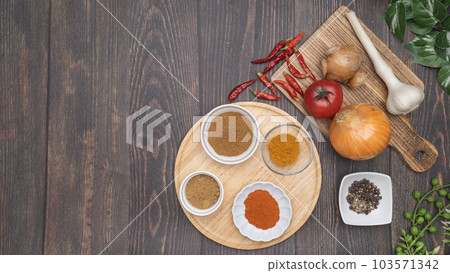Spice Curry Image│Coriander, Cumin, Chili Pepper, Turmeric Spice Curry Image│Coriander, Cumin, Chili Pepper, Turmeric 103571342
