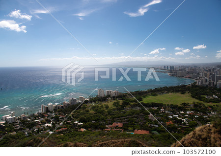 Waikiki Beach from Diamond Head 103572100