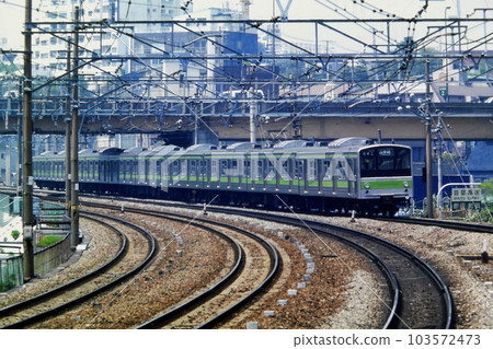 Kuha 205-3 and others (double window), May 1, 1985, Meguro-Gotanda, when series 205 appeared on the Yamanote Line 103572473