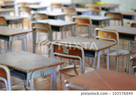 Classroom chair and desk 103576849
