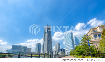 橫濱港未來城市景觀地標塔和皇后廣場 橫濱港未來城市景觀地標塔和皇后廣場 103577149