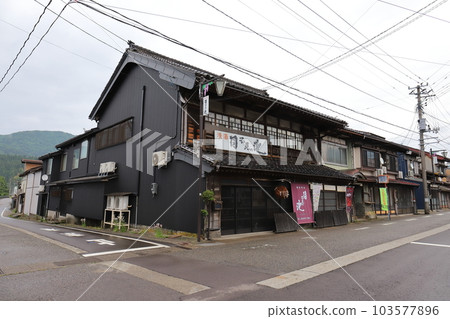 Niigata Itoigawa sake brewery Inomata Sake Brewery (Tsukifumi no Ike) 103577896