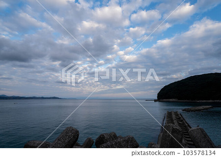 Dragon Beach Dragon Beach 103578134