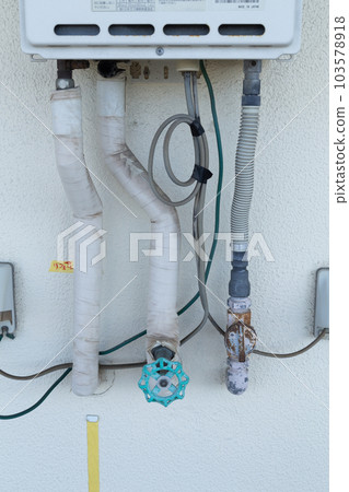 Water heater piping Water heater piping 103578918