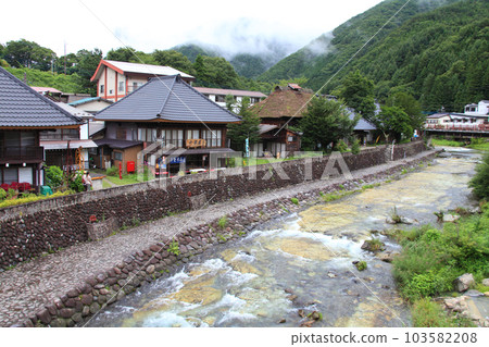 Yu Nishikawa Onsen Village of Heike 103582208