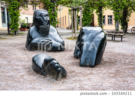 Sunken Giant sculpture at Frauenplan park near the Goethehaus in Weimar, Germany 103584211
