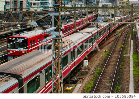 京濱急行神奈川新町汽車站車輛車庫風景 京濱急行神奈川新町汽車站車輛車庫風景 103586084