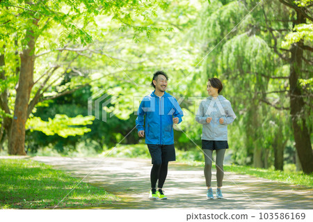 Fresh green middle couple sportswear Fresh green middle couple sportswear 103586169