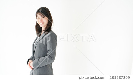 商業女性肖像 103587209