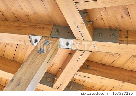 Wooden roof lumber beam structure Wooden roof lumber beam structure 103587280