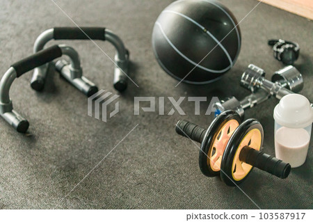 Gym muscle training goods (dumbbells, weight balls, protein) Gym muscle training goods (dumbbells, weight balls, protein) 103587917