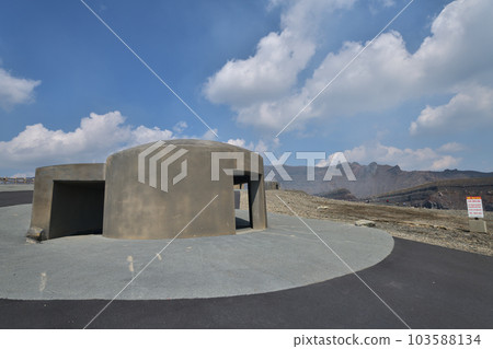 Mt. Aso Scenery near the Nakadake crater Concrete evacuation shelter 103588134
