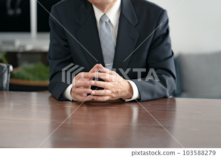 Business image Hand Dialogue Business image Hand Dialogue 103588279