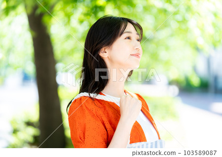 肖像 103589087